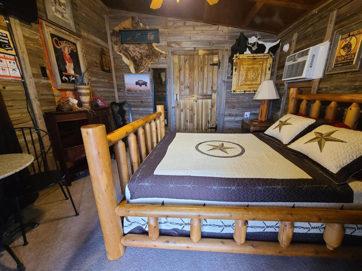 Buffalo Girls Hotel Canton Bagian luar foto