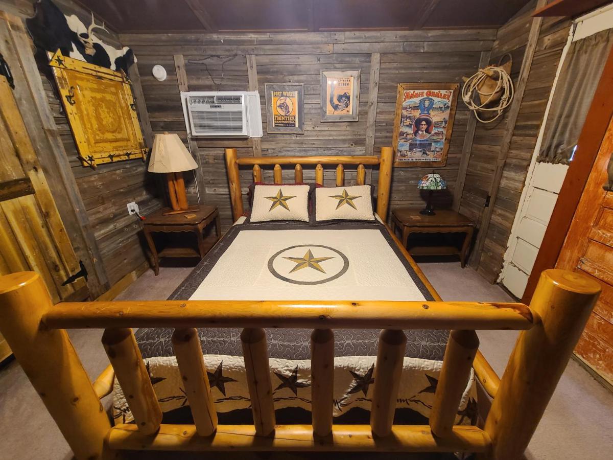 Buffalo Girls Hotel Canton Bagian luar foto