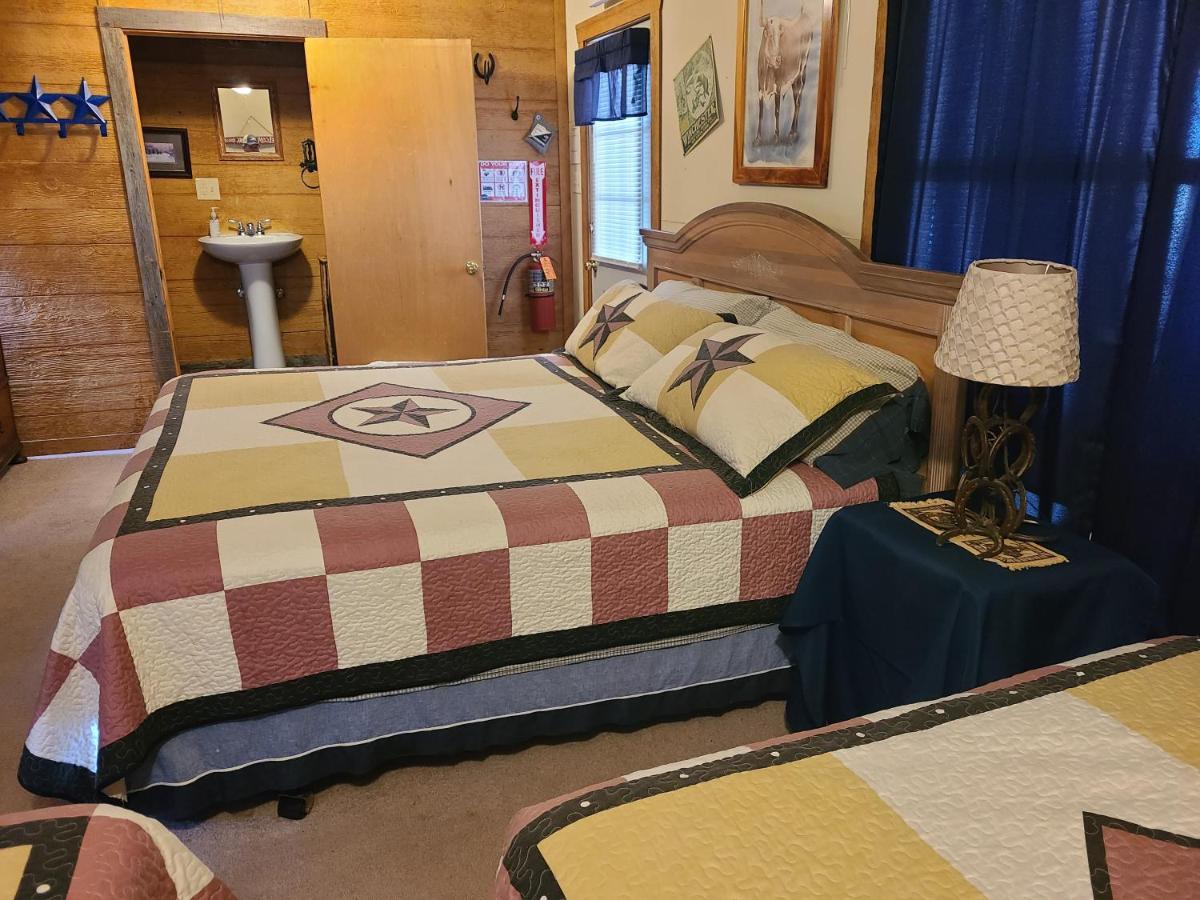Buffalo Girls Hotel Canton Bagian luar foto