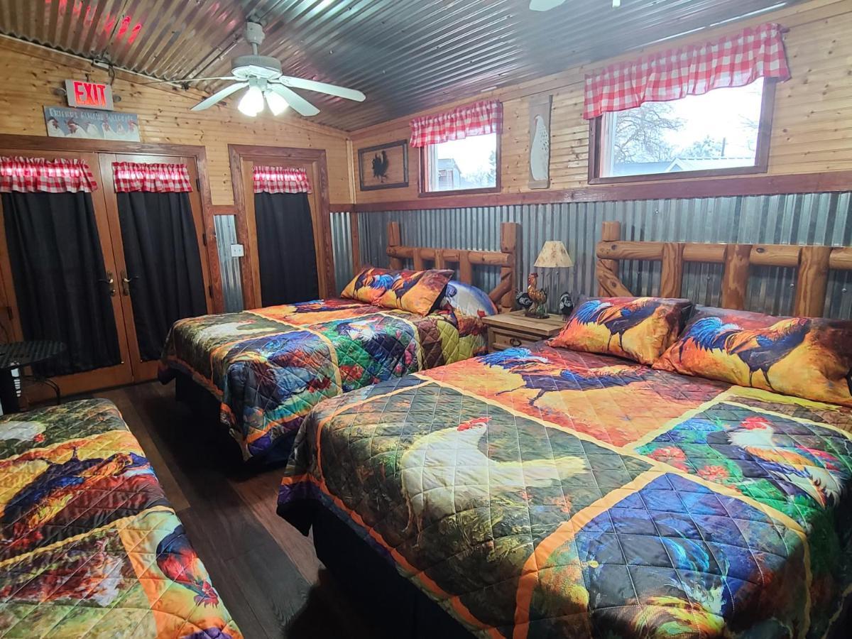Buffalo Girls Hotel Canton Bagian luar foto