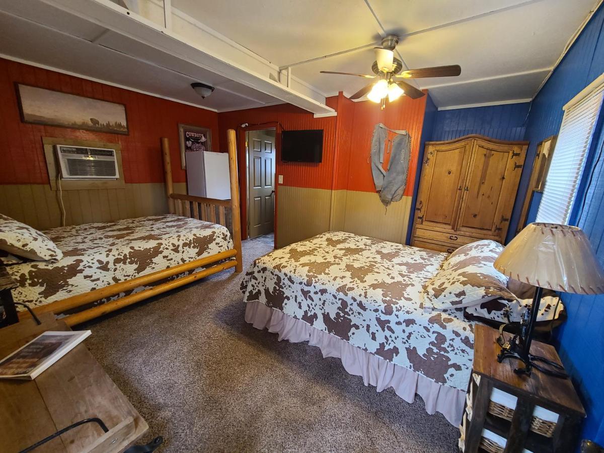 Buffalo Girls Hotel Canton Bagian luar foto