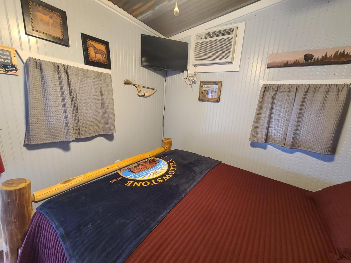 Buffalo Girls Hotel Canton Bagian luar foto