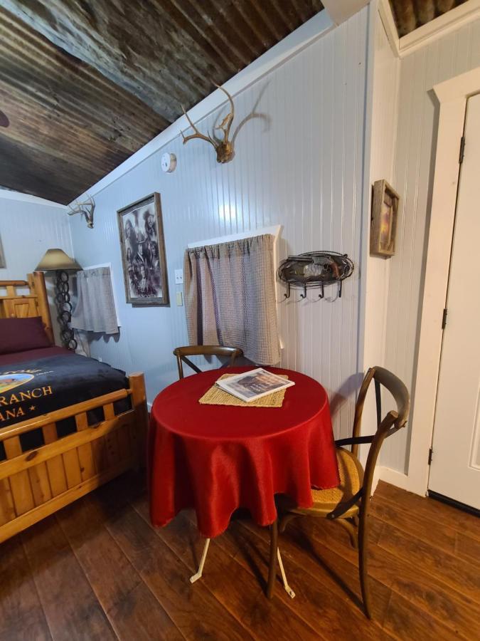 Buffalo Girls Hotel Canton Bagian luar foto