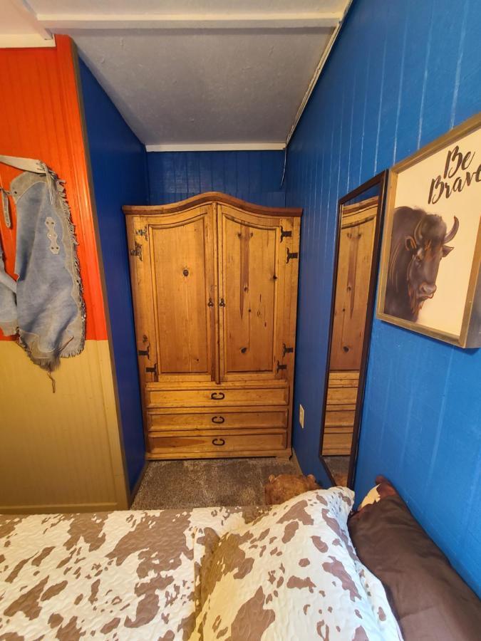 Buffalo Girls Hotel Canton Bagian luar foto