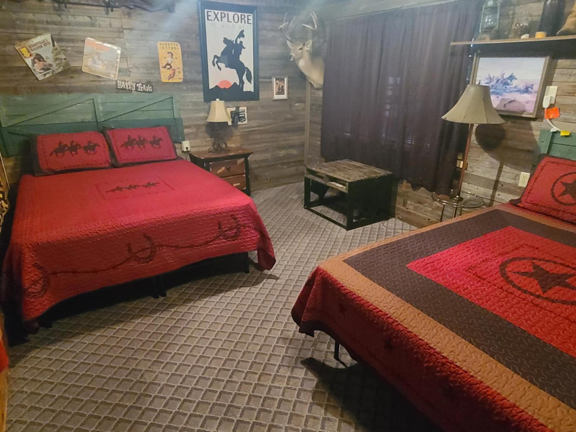 Buffalo Girls Hotel Canton Bagian luar foto