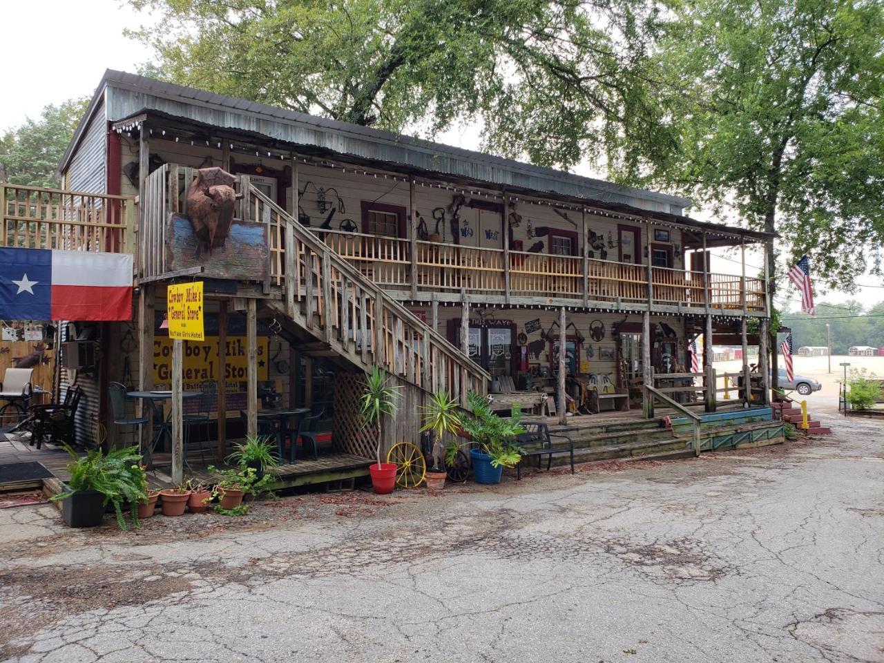 Buffalo Girls Hotel Canton Bagian luar foto
